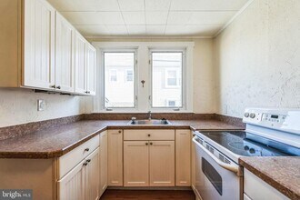 1116 Maple St in Conshohocken, PA - Building Photo - Building Photo