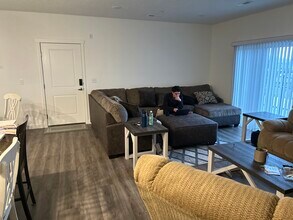891 S 2300 E, Unit Bedroom 1 in Spanish Fork, UT - Building Photo - Building Photo