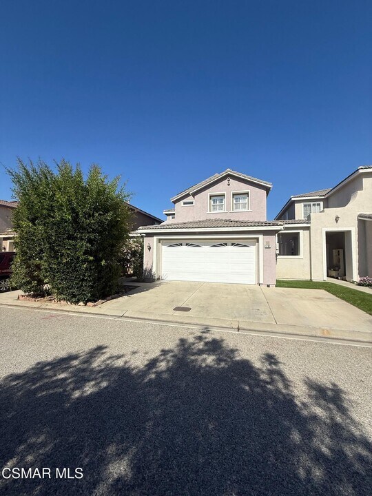 1791 Locust St in Simi Valley, CA - Building Photo