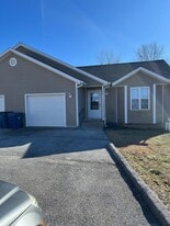 3218 E 12th St in Joplin, MO - Building Photo