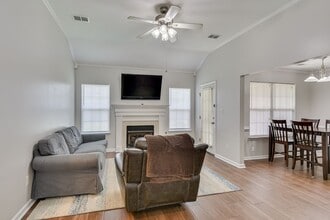 660 Butler Springs Cir in Grovetown, GA - Building Photo - Building Photo