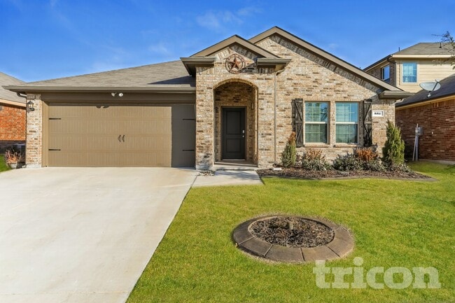 property at 881 Darst Dr