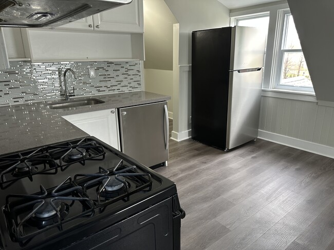 165 Victoria St N in Kitchener, ON - Building Photo - Building Photo