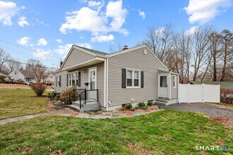 125 Twin Brook Rd in Hamden, CT - Building Photo - Building Photo