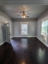 410 E Day St in Denison, TX - Building Photo - Building Photo