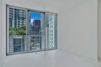 300 Biscayne Boulevard Way, Unit 1106 in Miami, FL - Building Photo - Building Photo