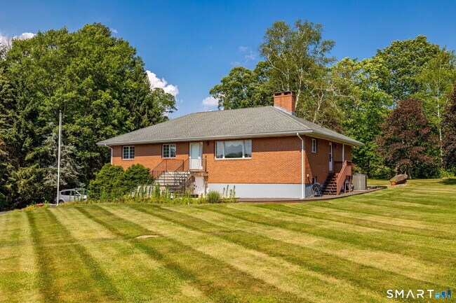 428 Maple St in Litchfield, CT - Building Photo - Building Photo