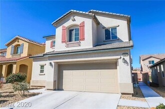 6427 Holland Hills St in Las Vegas, NV - Building Photo - Building Photo
