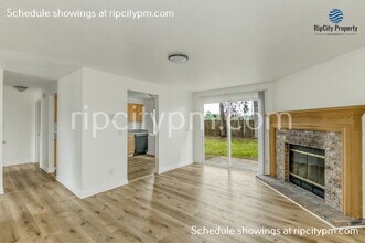 2452 SE 9th Ct in Gresham, OR - Building Photo - Building Photo