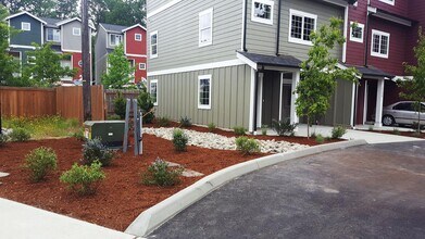 5123 Solberg Dr SW in Lakewood, WA - Building Photo - Building Photo