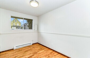 123 Maple Ave in Snohomish, WA - Building Photo - Building Photo