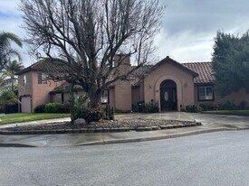 605 N Mildred Ave in King City, CA - Building Photo