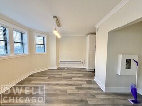 3820 N Greenview Ave, Unit 2 in Chicago, IL - Building Photo - Building Photo