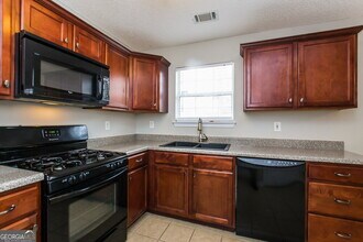 3704 Lower Creek Dr in Douglasville, GA - Building Photo - Building Photo