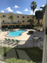 12605 SW 91st St in Miami, FL - Building Photo - Building Photo