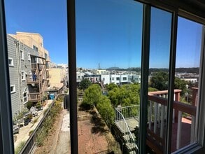 712 46th Ave, Unit top in San Francisco, CA - Building Photo - Building Photo