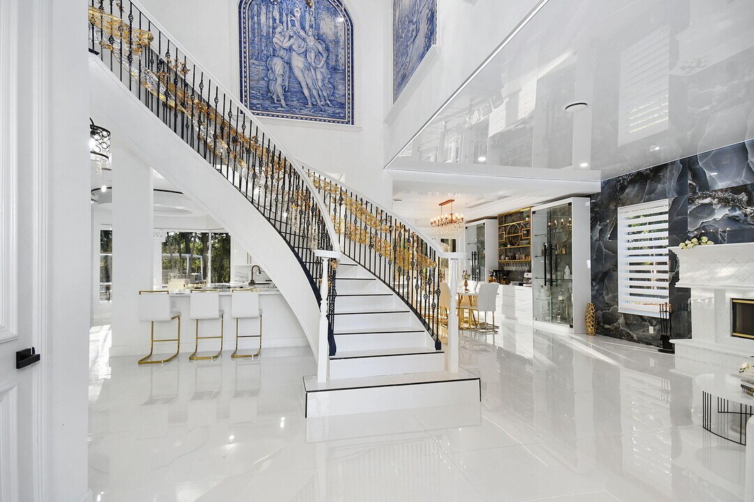 377 Squire Dr in Wellington, FL - Building Photo