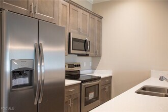 2022 SW 15th Pl in Cape Coral, FL - Building Photo - Building Photo