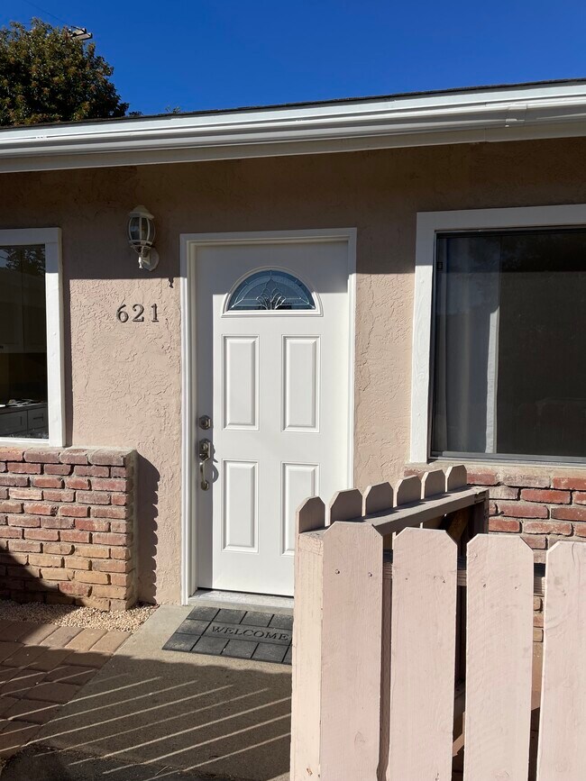 621 Elbrook Dr Apartments and Nearby Fallbrook Apartments For Rent