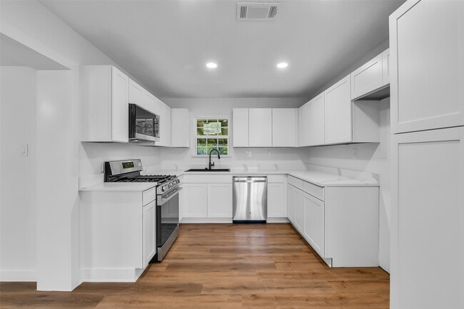 property at 1913 41st Ave N