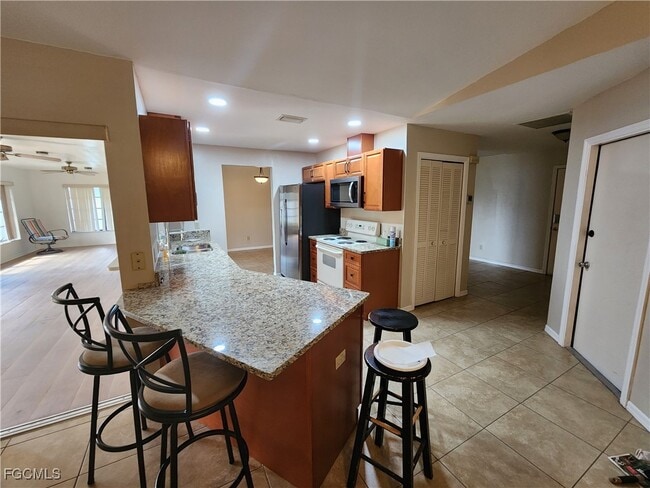 property at 2213 SE 8th Pl