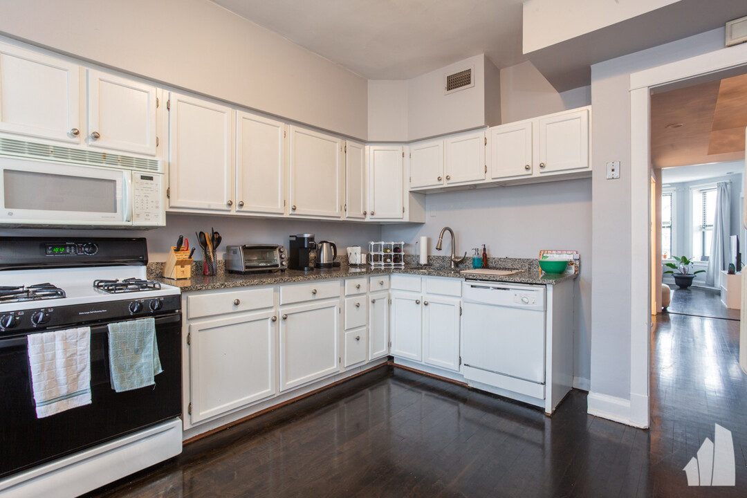 1538 W Wrightwood Ave, Unit 1 in Chicago, IL - Foto de edificio
