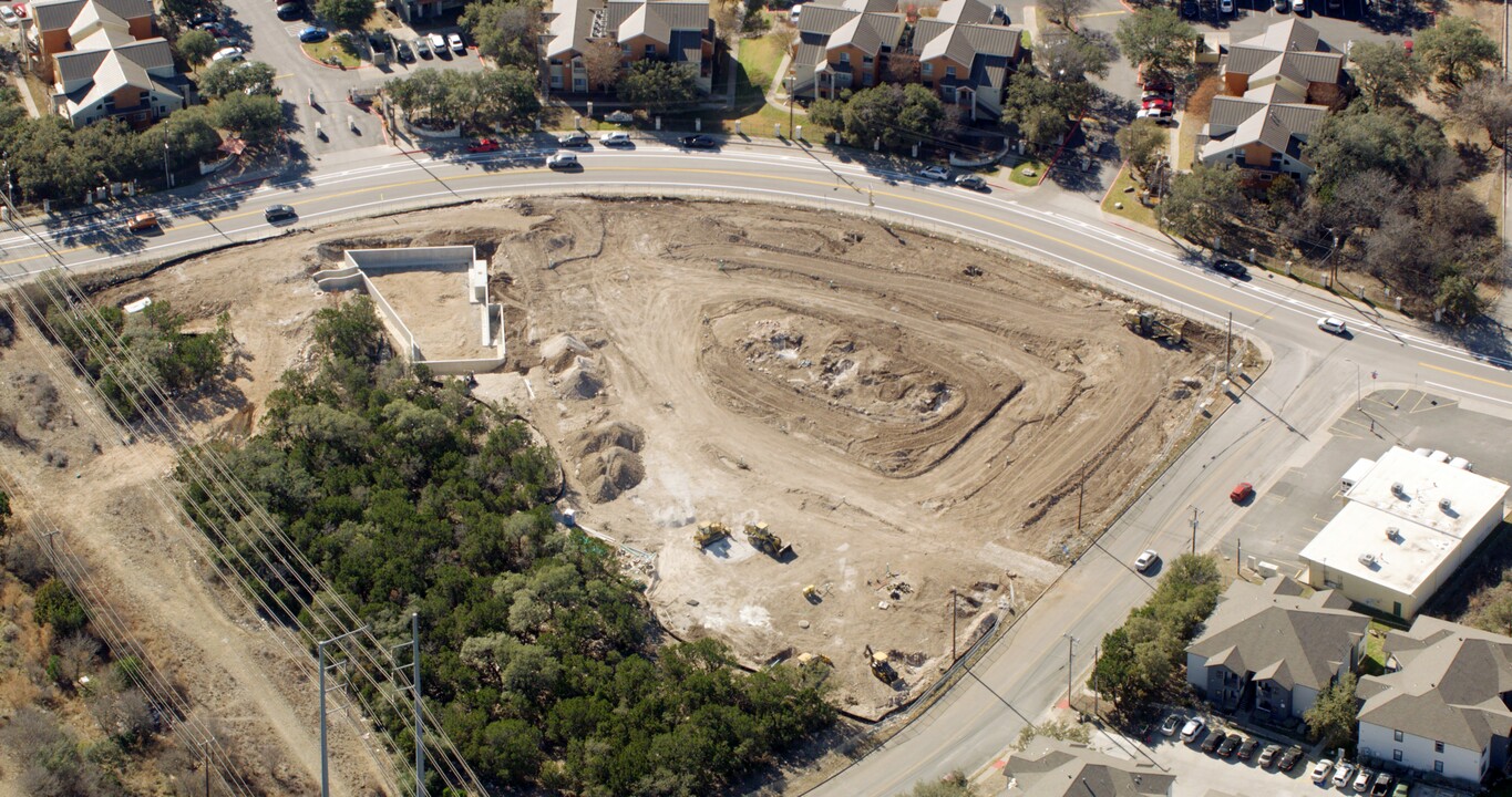 Botanica Chase Hill in San Antonio, TX - Building Photo