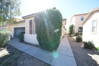 9941 W Diablo Dr in Las Vegas, NV - Building Photo - Building Photo