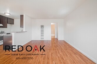 15620 Leffingwell Rd in Whittier, CA - Foto de edificio - Building Photo