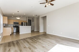 11515 Mountain Bay Dr, Unit 809 in Riverview, FL - Foto de edificio - Building Photo