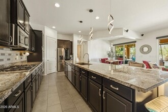 21080 N 76th Ave in Glendale, AZ - Building Photo - Building Photo