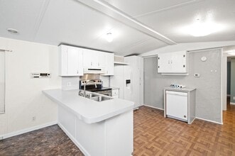 25270 Pompano Dr in Elberta, AL - Building Photo - Building Photo