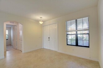 8834 Willow Cove Ln in Wellington, FL - Building Photo - Building Photo