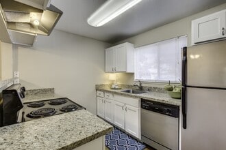 The Reserve at Bucklin Hill in Silverdale, WA - Building Photo - Building Photo