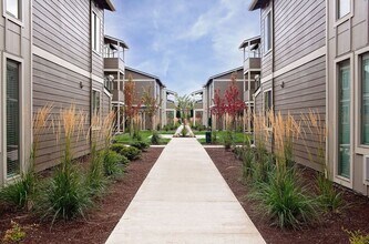 Trio Pointe in Camas, WA - Foto de edificio - Building Photo