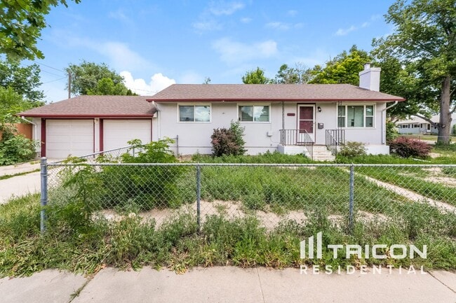 property at 1231 Bennett Ave