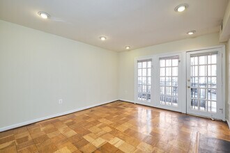 1607 Corcoran St NW in Washington, DC - Building Photo - Building Photo