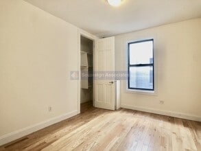 270 Fort Washington Ave, Unit 51 in New York, NY - Building Photo - Building Photo