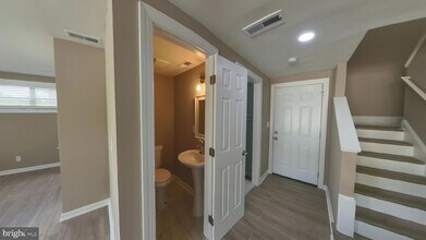 2050 Nike Dr in Waldorf, MD - Building Photo - Building Photo