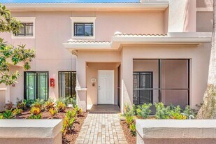 2802 Sarento Pl, Unit 110 in Palm Beach Gardens, FL - Building Photo