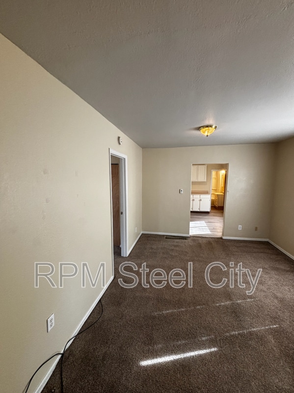 property at 1438 Beulah Ave