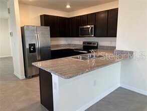 34012 Jasper Stone Dr in Wesley Chapel, FL - Building Photo - Building Photo