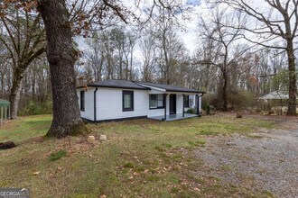 5326 Heardsville Rd in Cumming, GA - Building Photo - Building Photo