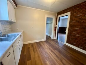 664 Corley St in Akron, OH - Building Photo - Building Photo