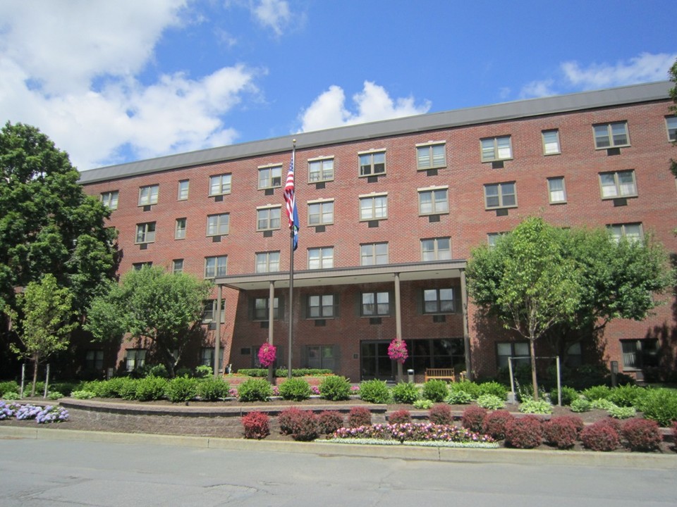 Towne Towers Apartments Photo