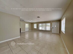 1521 20th Ave N in Lake Worth Beach, FL - Foto de edificio - Building Photo