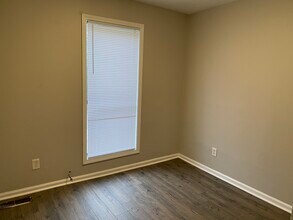 2000 N Royal St in Jackson, TN - Building Photo - Building Photo