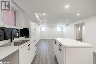 53 Ennerdale St in Barrie, ON - Building Photo - Building Photo