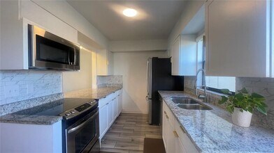 1718 Silver Creek Ct in Orlando, FL - Foto de edificio - Building Photo