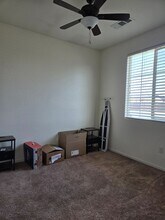 1304 Manor Ave in Hanford, CA - Building Photo - Building Photo